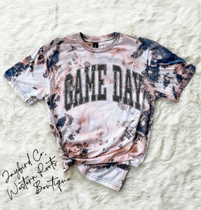 GAMEDAY BLEACHED TEE